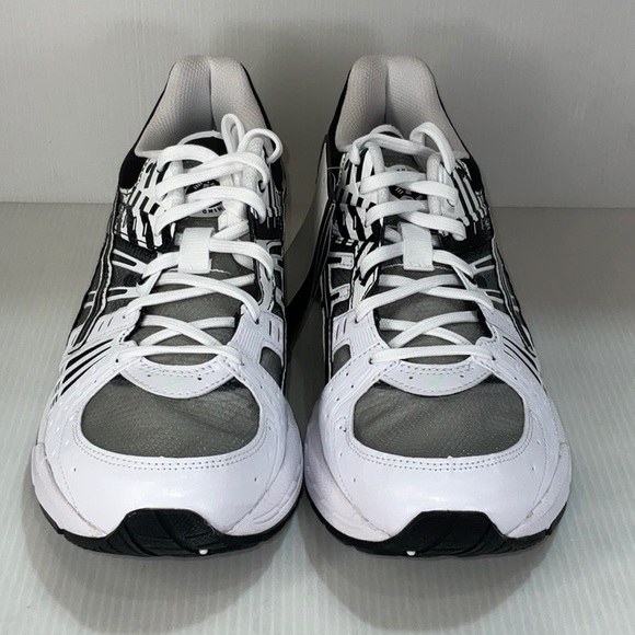 Woman’s Asics gel Kinsei og black white size 10 us - Picture 2 of 5